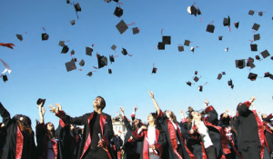 Fotoğraf 2.23 Türkiye’de okuryazar nüfus içinde üniversite mezunlarının oranı düşüktür (İstanbul Üniversitesi).