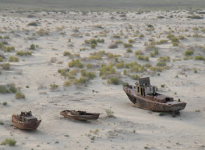 Fotoğraf 4.24 Aral Gölü’nün bir kısmı çöl hâline gelmiştir.
