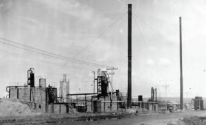 Görsel 1.23 1953’te Batman’da kurulan ilk petrol rafinerilerinden bir görünüm